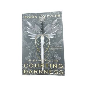 COURTING DARKNESS BY ROBIN FEVERS (Paperback - Like New) 📖